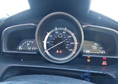 2018 Toyota Yaris Ia z USA, uszkodzony, nr VIN 3MYDLBYV5JY333405